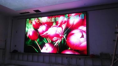 P10 RGB Besar Indoor Digital Advertising Screens Wall Lifespan Lebih dari 100000 Jam