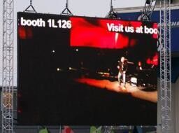 Pitch 8mm Outdoor Rental LED Display Video Wall Untuk Backdrop, Modul 250 x 250 mm